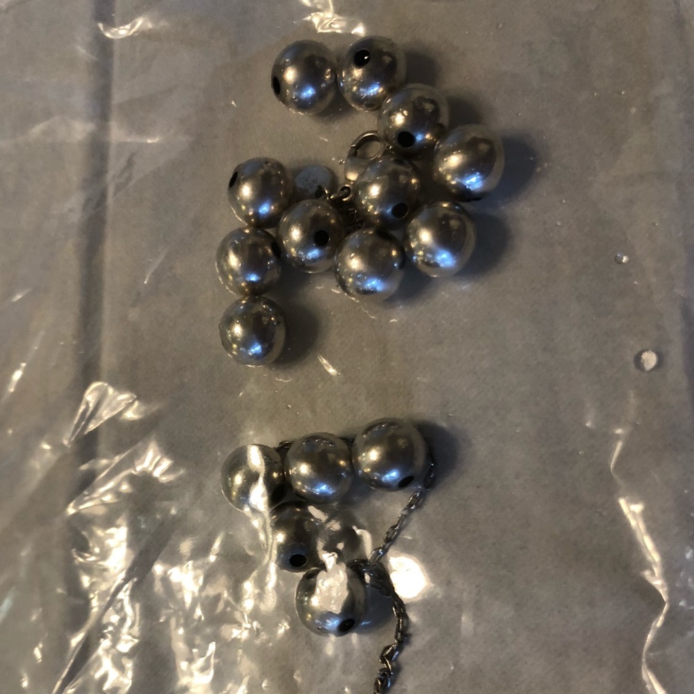 Tiffany Silver Balls Bracelet Chain needs repair.)